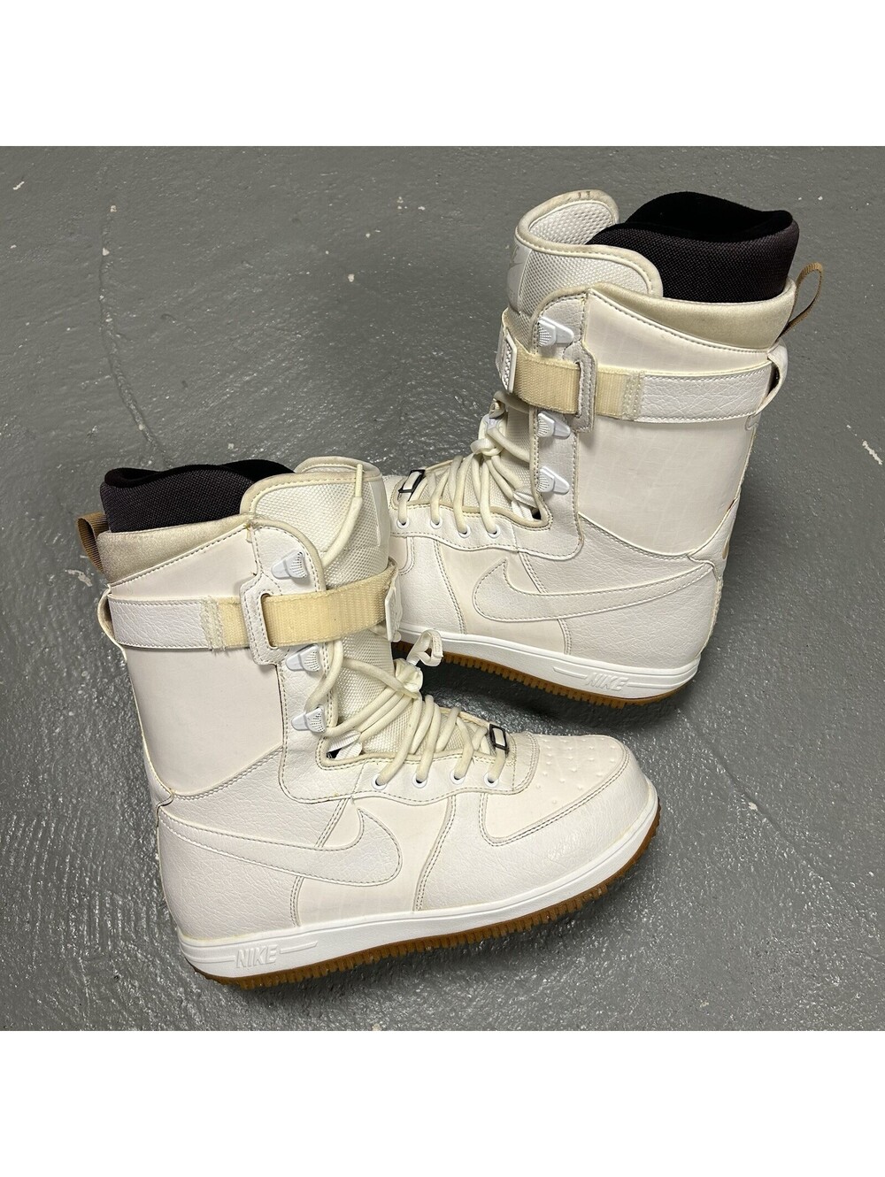 RARE Nike Zoom Force 1 Snowboard Boot White Gum Bottom - Size 9.5 (334841-101)